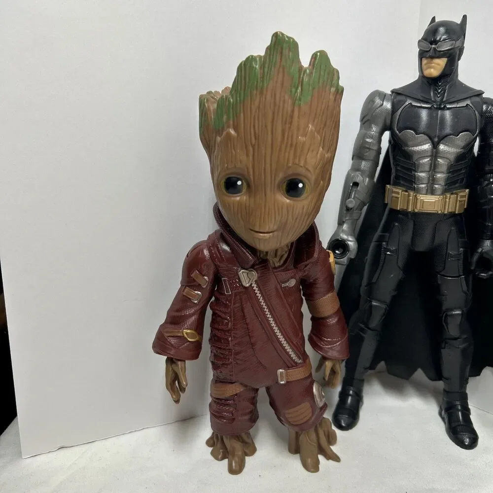 🔥Lot of 7 - Hasbro Marvel & DC 12